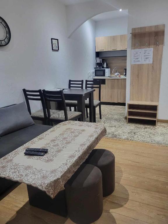 Стаи За Гости Лилия Hisarya Exterior foto